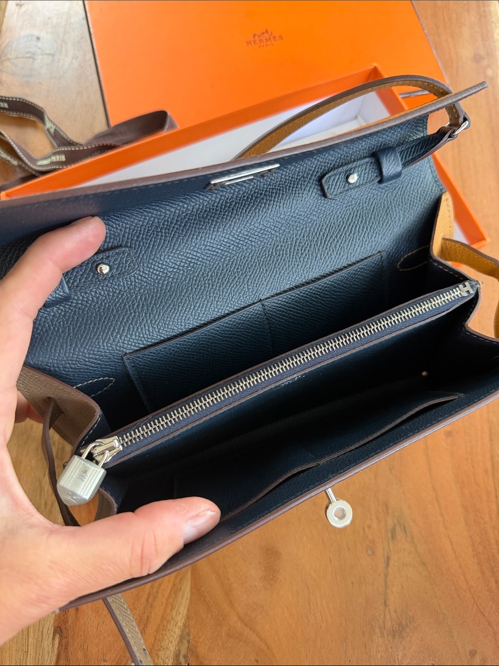 NWT Hermès Kelly To Go Casaque Wallet / Bag / Clutch [tricolor] - Picture 9 of 11